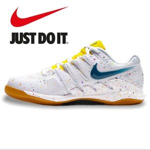 Women’s Nike Tennis Shoes Size 6 .5 Air Zoom Court Zero BRAND NEW